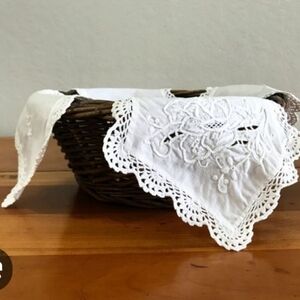 Jabara & Son's cotton 18"× 18" hand embroidery linen napkin/ bread basket liner